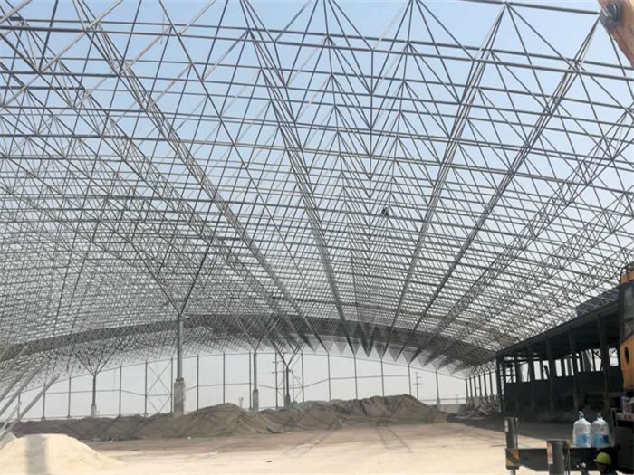 浦东钢厂料仓网架工程